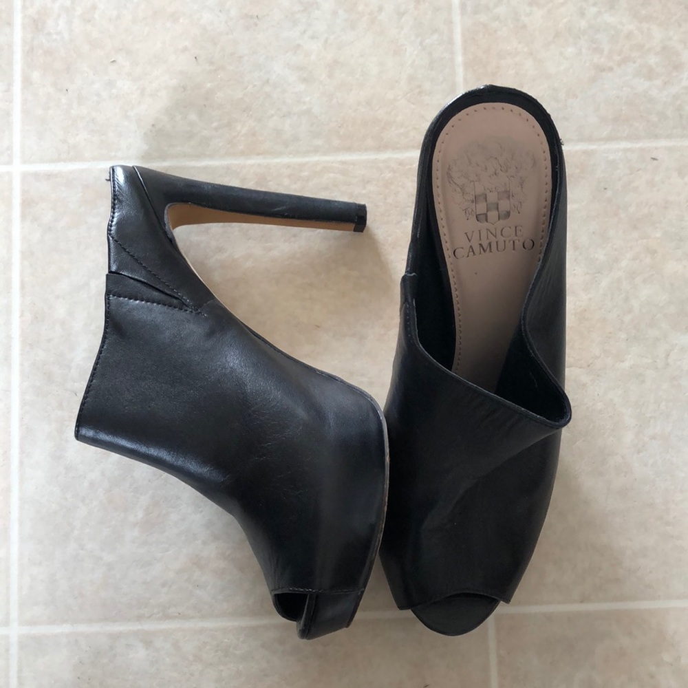 Vince Camuto leather heels